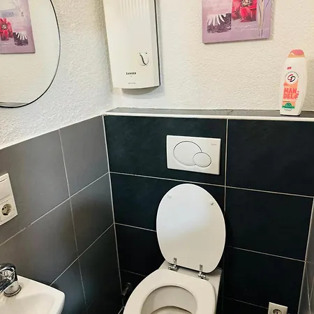 Kompakte & Guenstige Einzimmerwohnung Κόμπλεντς